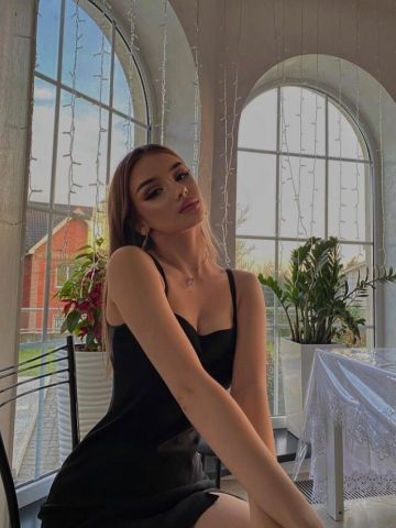 Ульяна Изысканная Блондинка