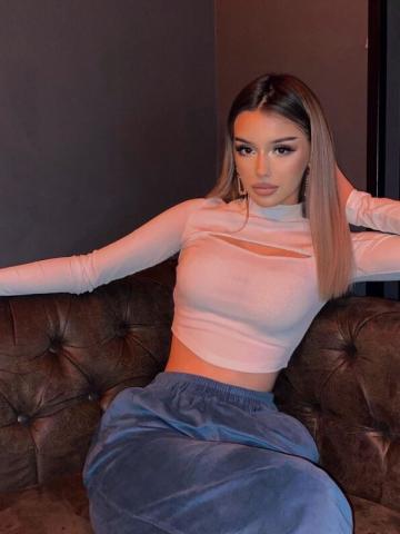 Ульяна Изысканная Блондинка фото 4